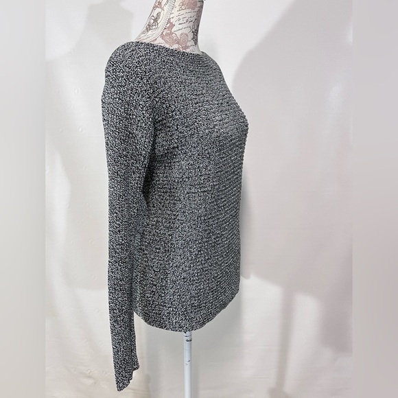 🛍️LIZ CLAIBORNE SPORT Black and white heather knit‎ sweater size S. - Picture 7 of 12